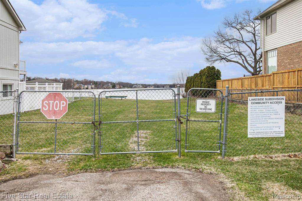 Commerce Twp, MI 48382,0000 Dickert Street