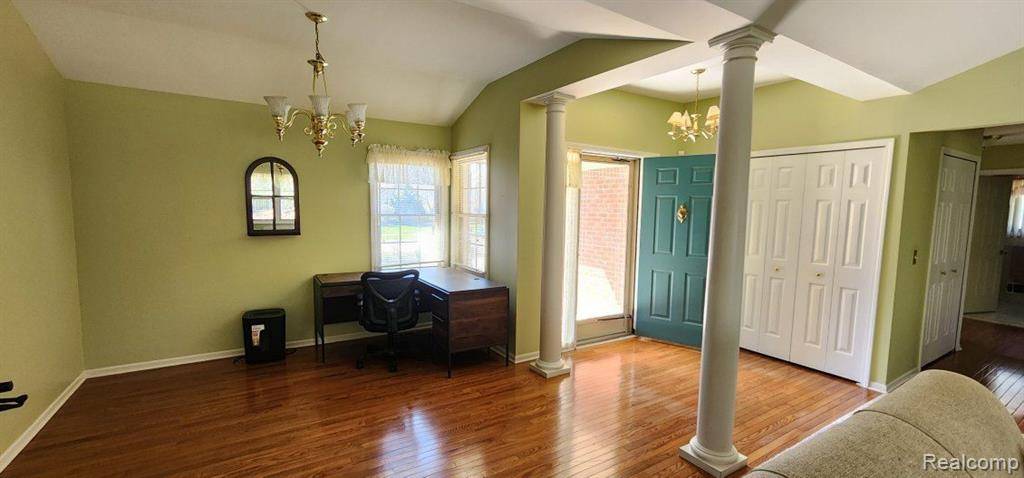 Shelby Twp, MI 48315,14037 Barton Drive