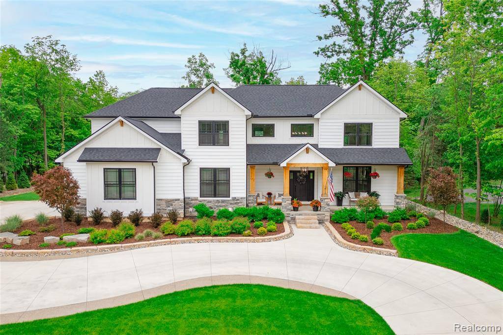 Grosse Ile Twp, MI 48138,21907 WESTCROFT Drive