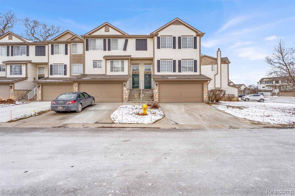 Pontiac, MI 48341,223 Oak Ridge Drive