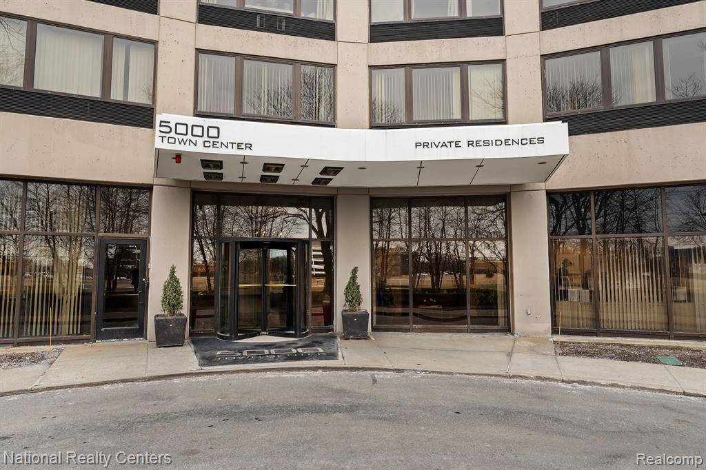 Southfield, MI 48075,5000 TOWN Center 1306