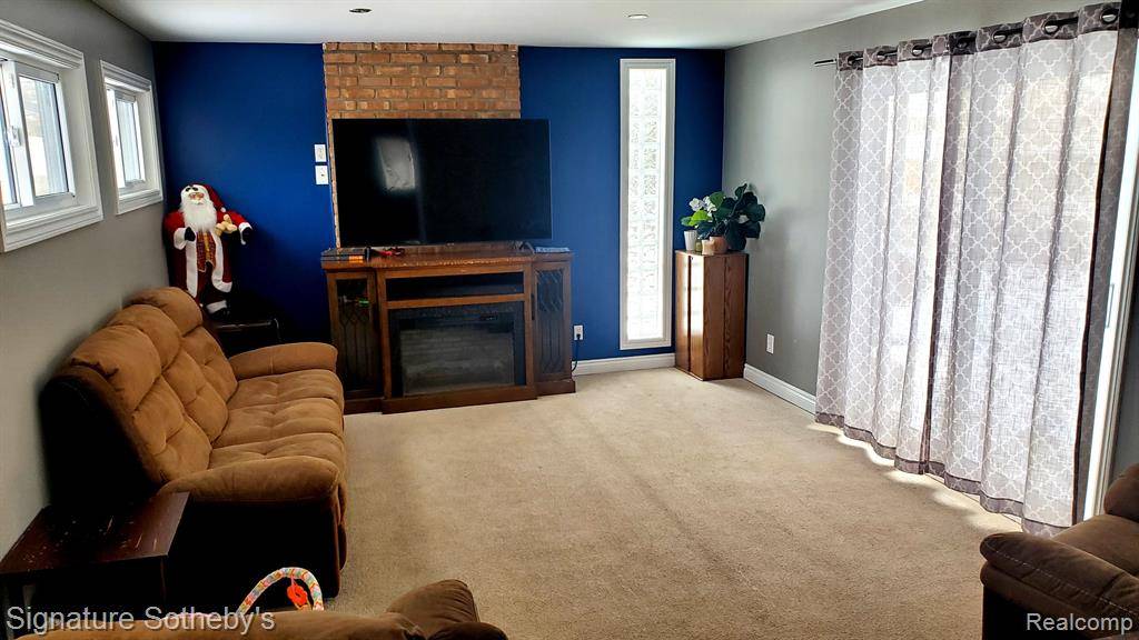 Waterford Twp, MI 48329,3898 BREAKER Street E