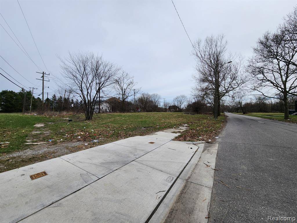 Detroit, MI 48215,948 KITCHENER Street