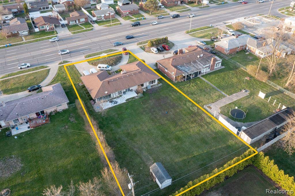Dearborn Heights, MI 48127,27105 FORD Road