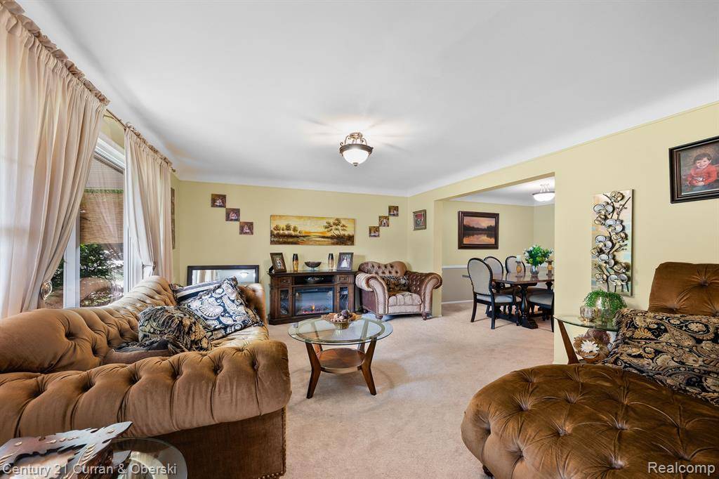 Dearborn Heights, MI 48127,27020 HAVELOCK Drive