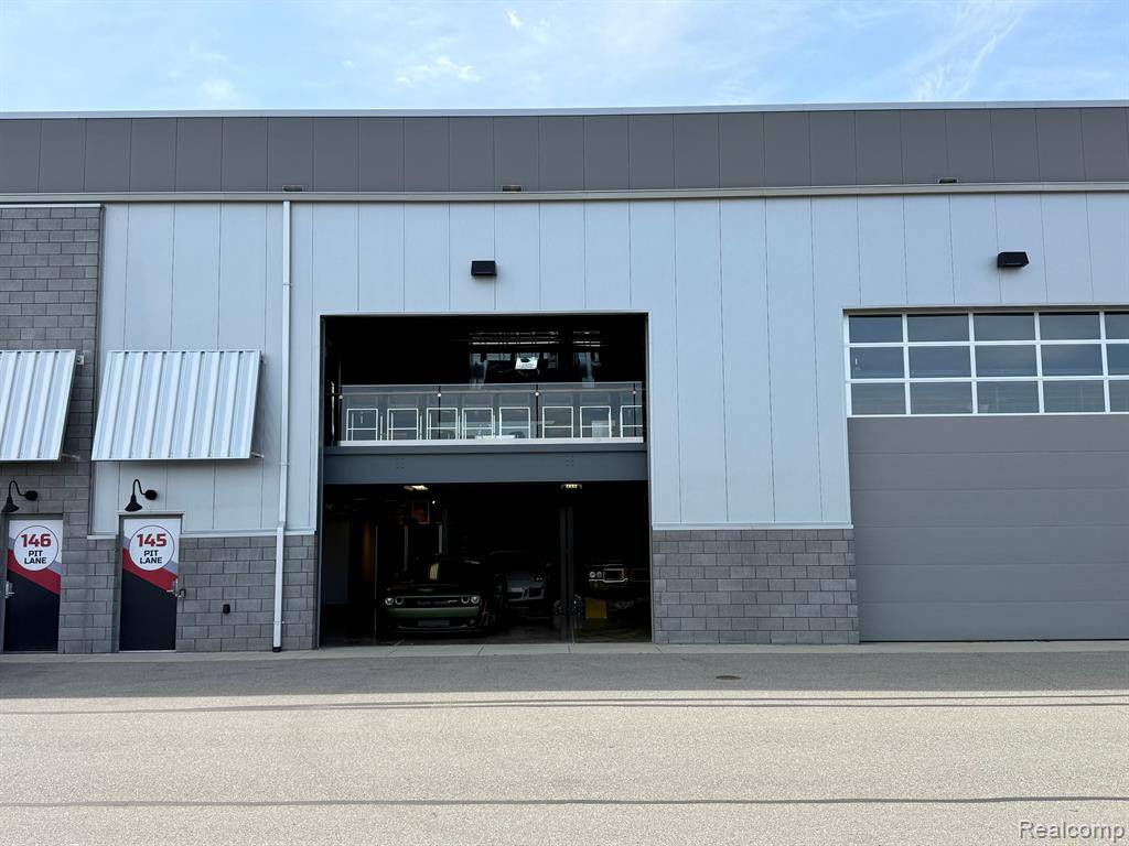 Pontiac, MI 48341,145 PIT Lane