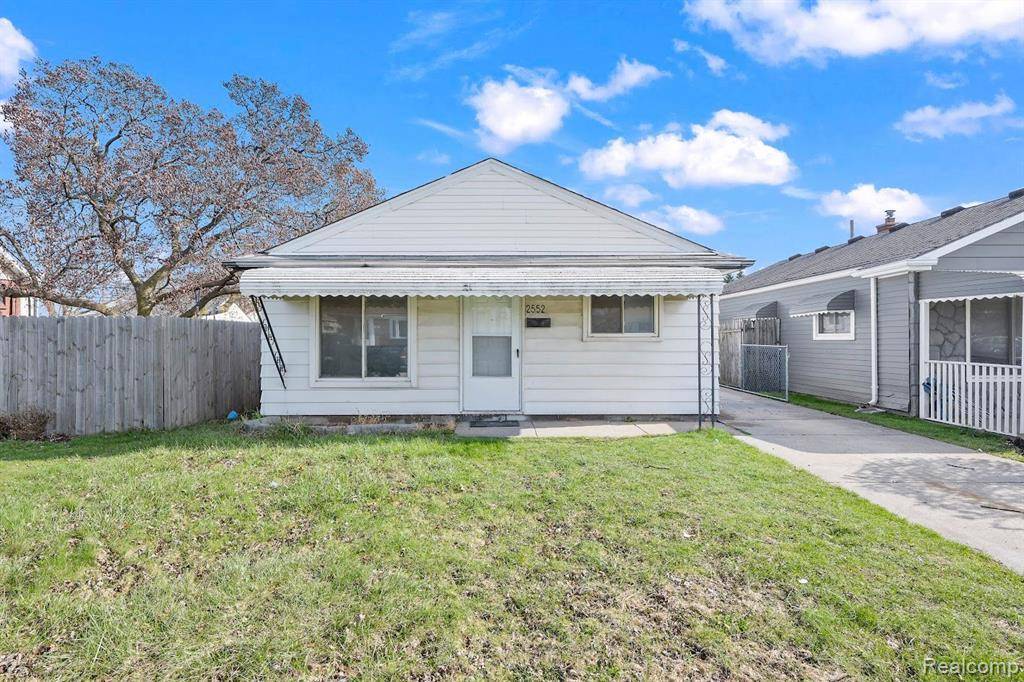 Melvindale, MI 48122,2552 EMOGENE Street