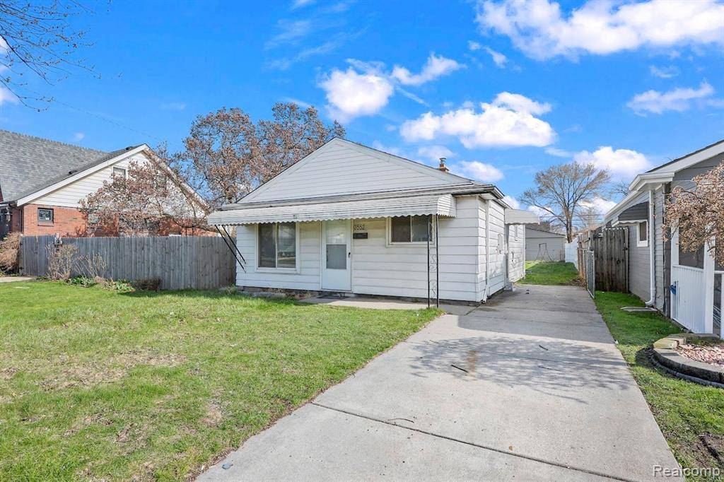 Melvindale, MI 48122,2552 EMOGENE Street