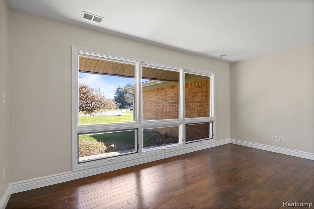 Bloomfield Hills, MI 48302,5799 BLANDFORD Court