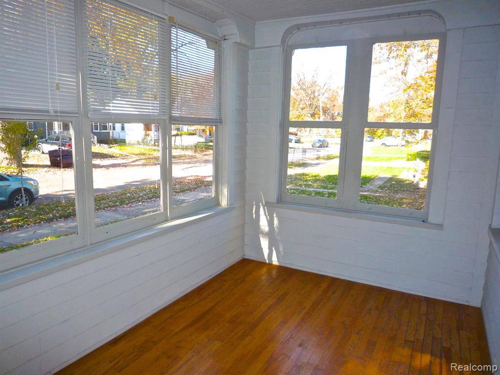 Royal Oak, MI 48067,1525  Hoffman Avenue