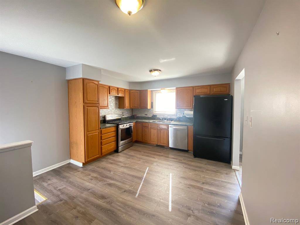 Taylor, MI 48180,5951 HURON Street