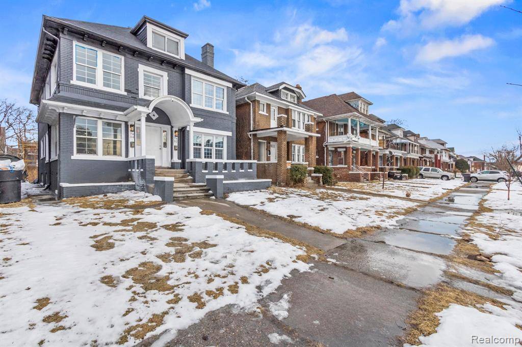 Detroit, MI 48206,7432 CHURCHILL Street