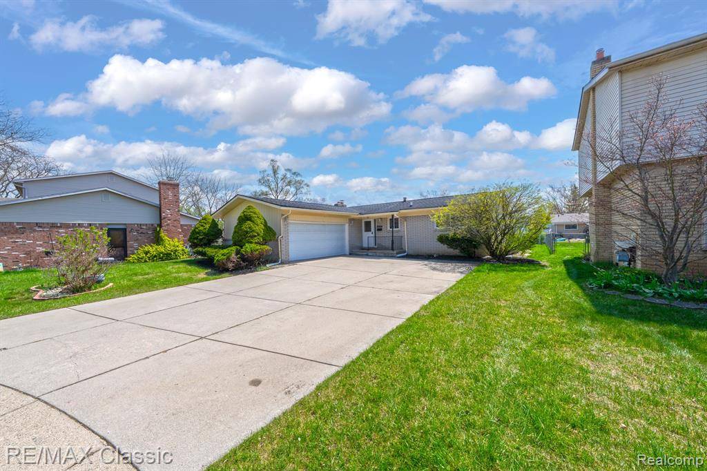 Canton Twp, MI 48187,44285 SUFFOLK Court
