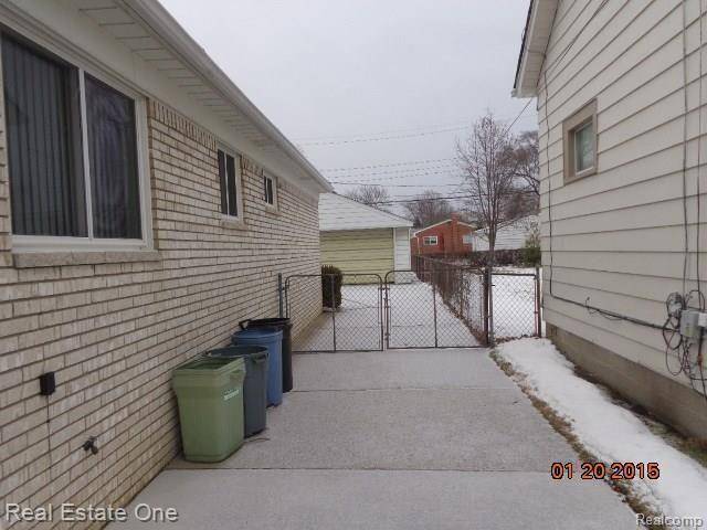 Dearborn Heights, MI 48127,5724 COLONIAL Street