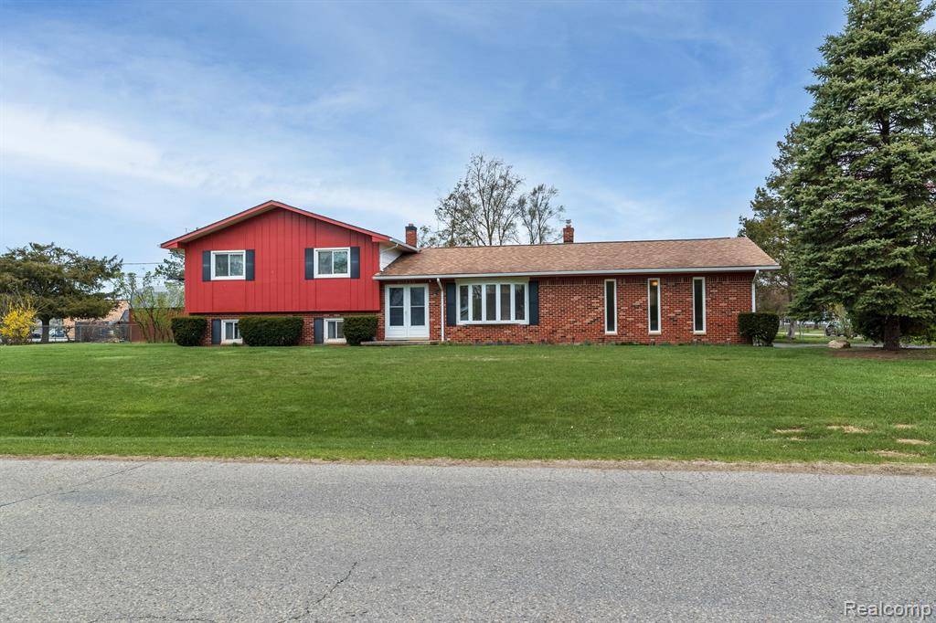 Lyon Twp, MI 48178,60820 LILLIAN Street