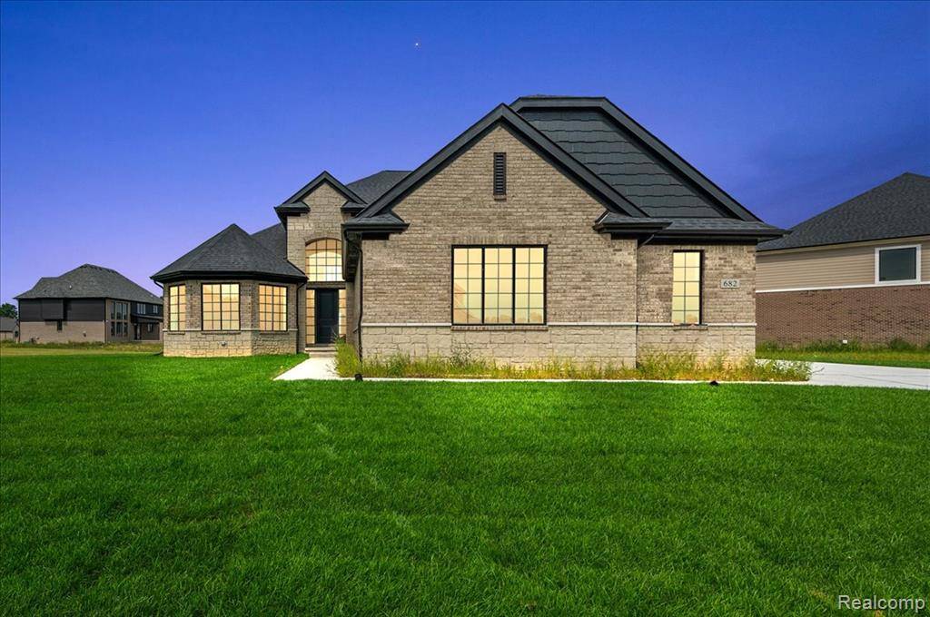 Oxford Twp, MI 48371,682 Westlake Avenue