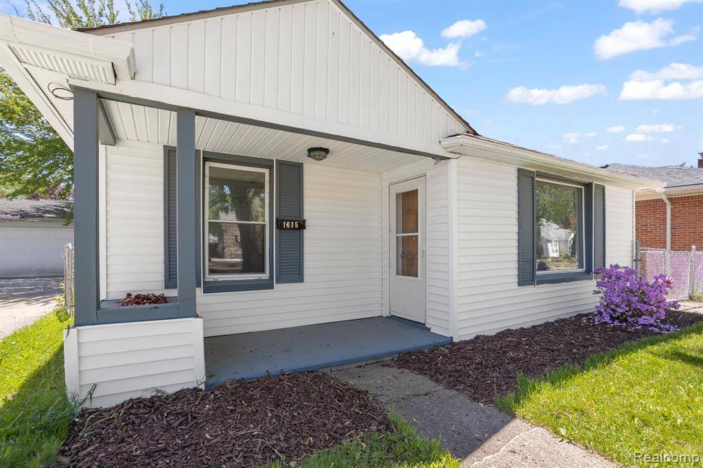 Lincoln Park, MI 48146,1615 MERRILL Avenue