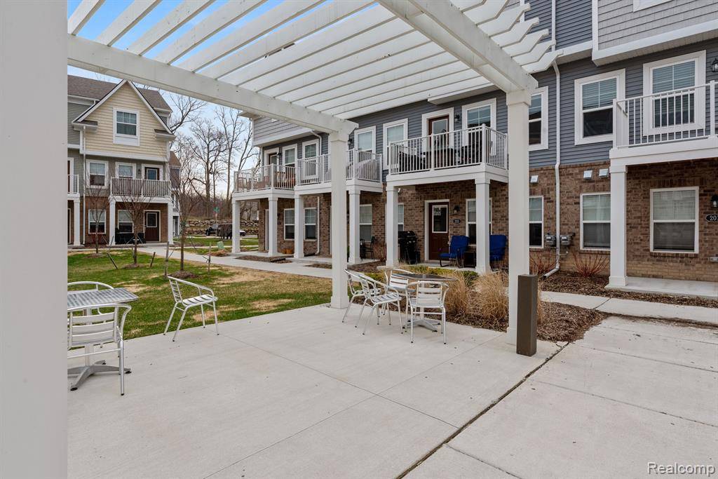 Brighton, MI 48116,203 SEAN Street