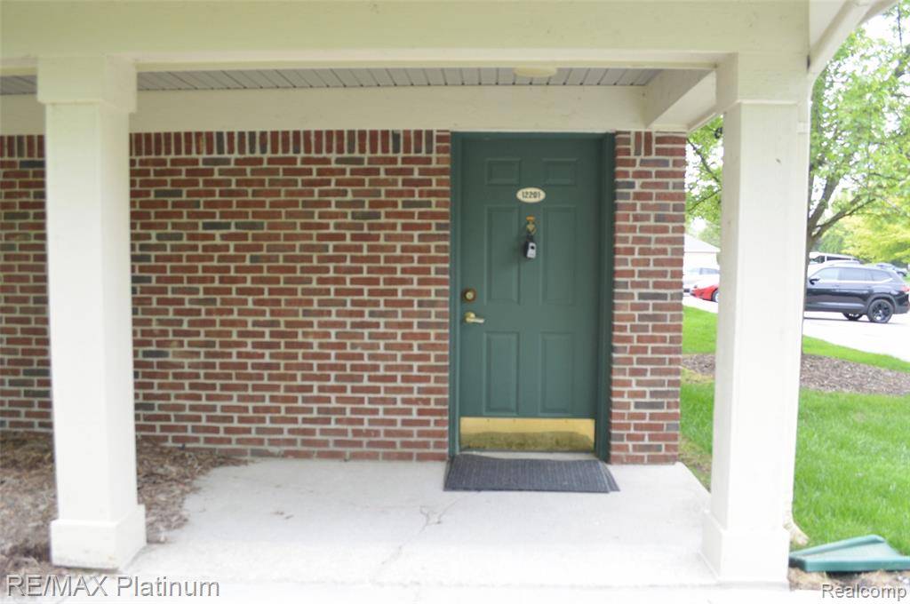 Grand Blanc Twp, MI 48439,12201 PINEHURST Lane
