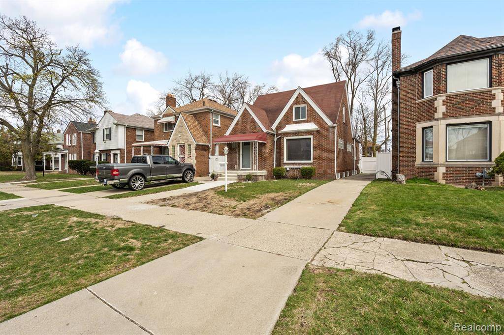 Detroit, MI 48221,18696 CHERRYLAWN Street