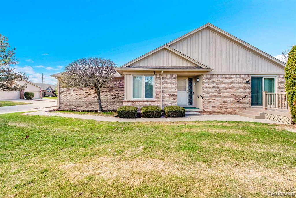 Clinton Twp, MI 48038,19059 FORTUNA Drive S