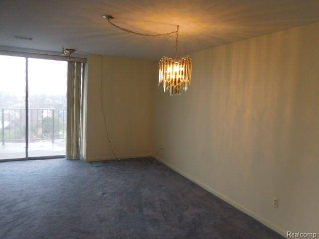 Southfield, MI 48075,15801 PROVIDENCE Drive 9F