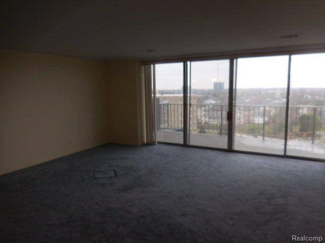 Southfield, MI 48075,15801 PROVIDENCE Drive 9F