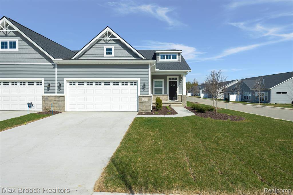 White Lake Twp, MI 48386,711 ANDER Lane
