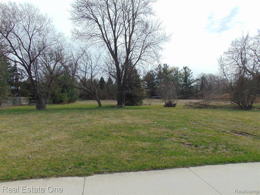 Macomb Twp, MI 48042,23206 21 MILE Road