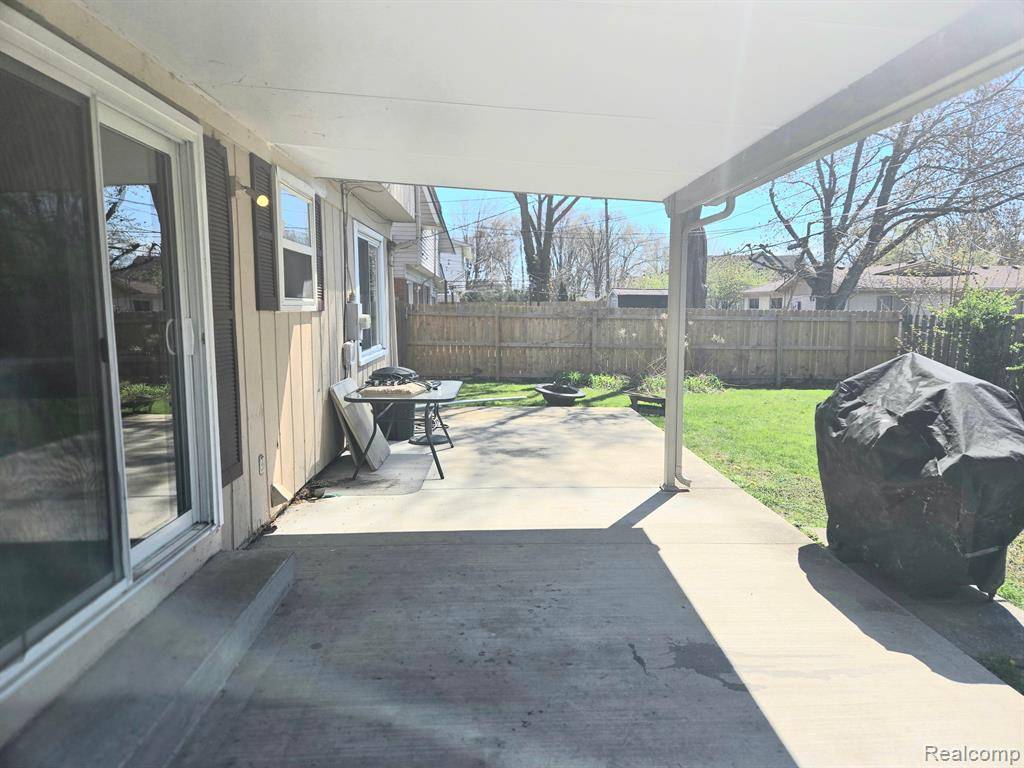St. Clair Shores, MI 48080,20006 SALISBURY Street