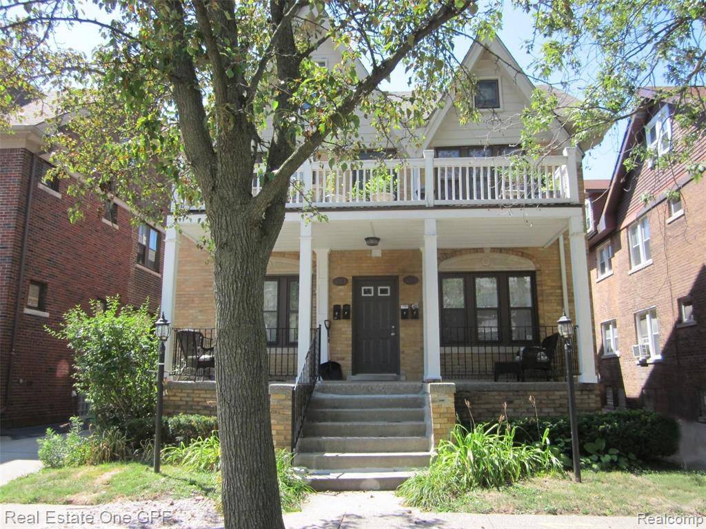 Grosse Pointe Park, MI 48230,1003 BEACONSFIELD AVE # 2