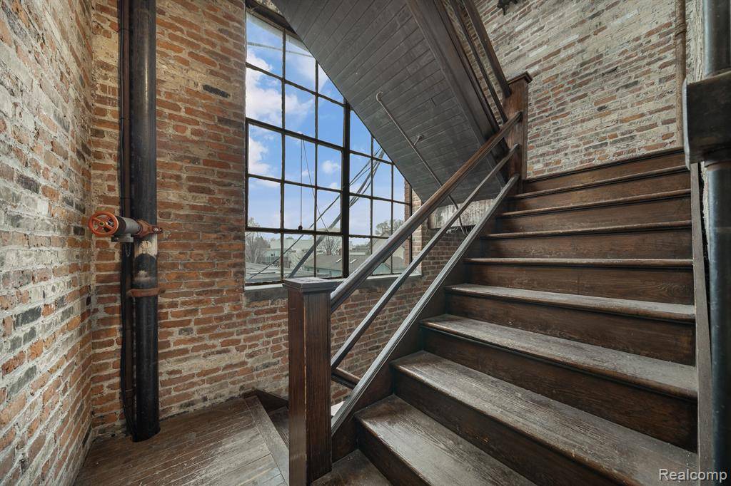 Detroit, MI 48226,1535 6TH Street 4