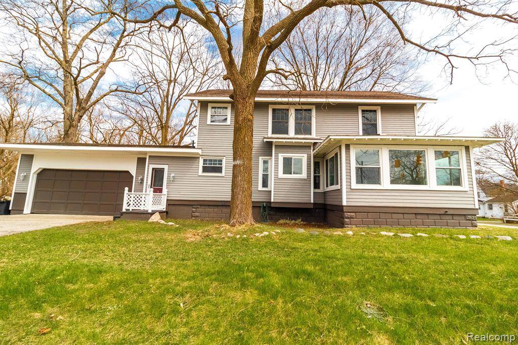 Lapeer, MI 48446,938 W OREGON Street