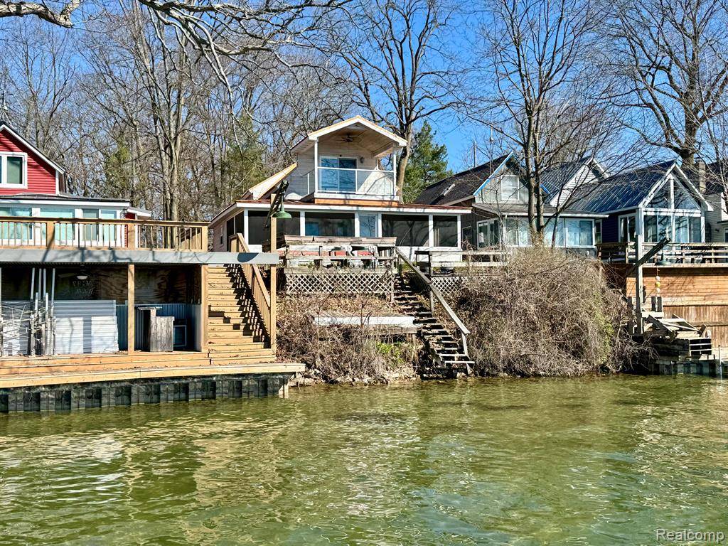 Fenton Twp, MI 48430,2284 TOLEDO Street