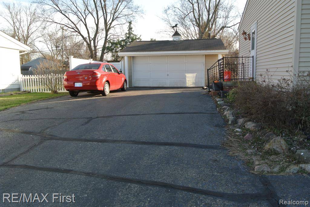 Orion Twp, MI 48359,3400 CHALICE Road