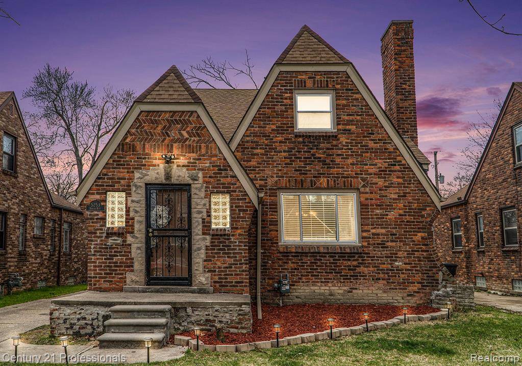 Detroit, MI 48224,5253  W Harvard Road S