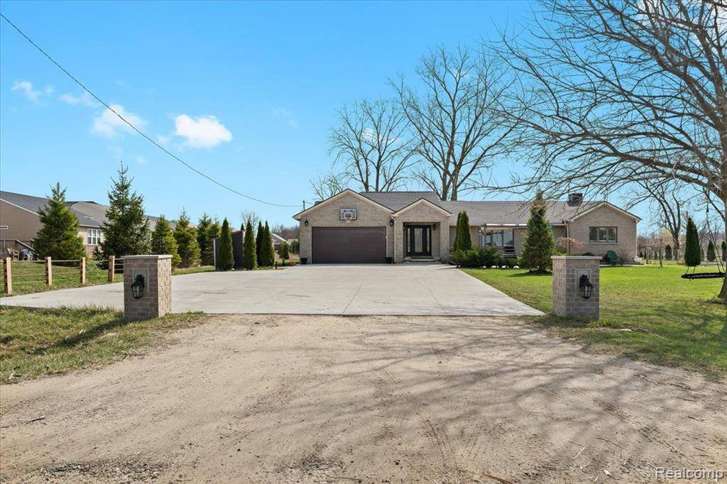 Canton Twp, MI 48188,4075 BARR Road