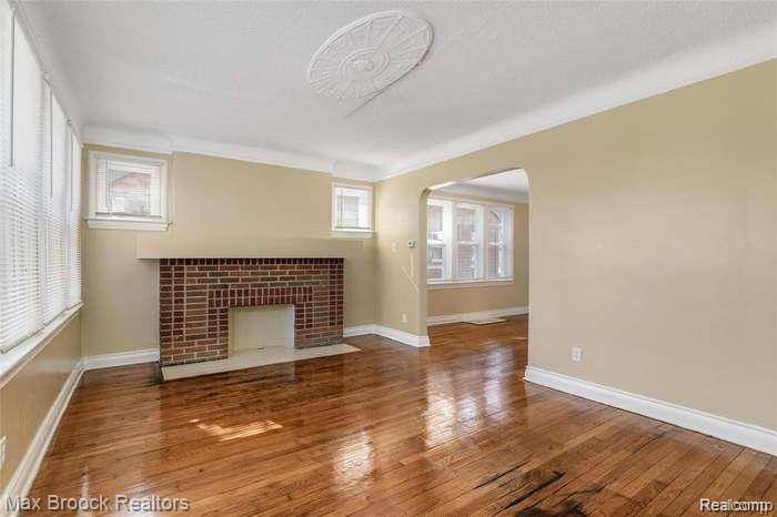 Detroit, MI 48224,6127 GRAYTON Street