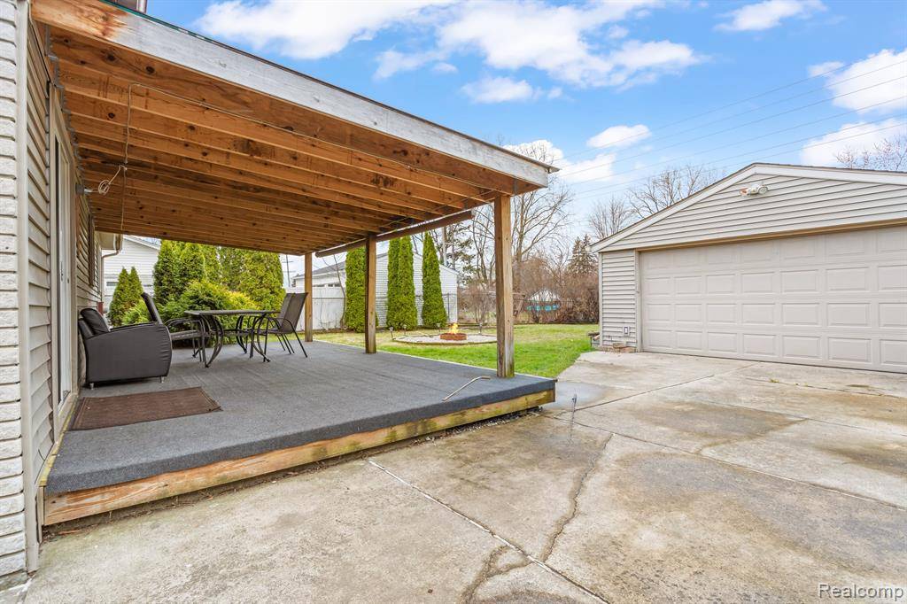 Westland, MI 48186,38355 S JEAN Court