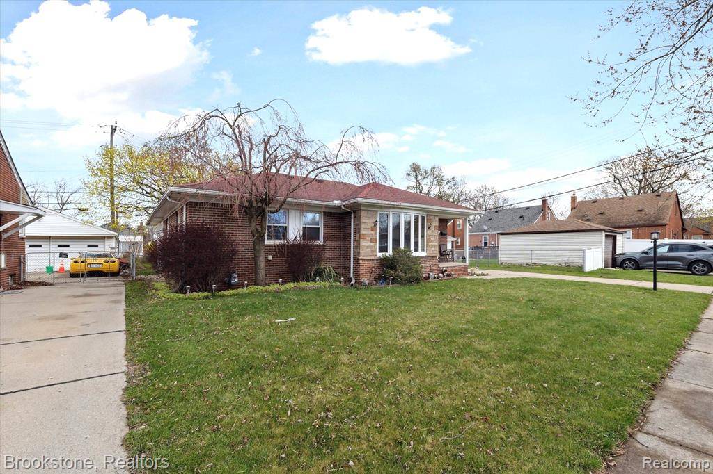 Allen Park, MI 48101,14828 ENGLEWOOD Avenue