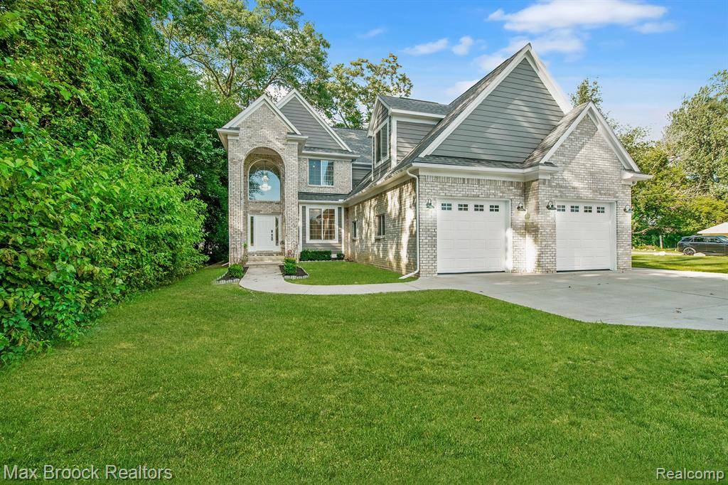 Commerce Twp, MI 48382,8330 COOLEY LAKE Road