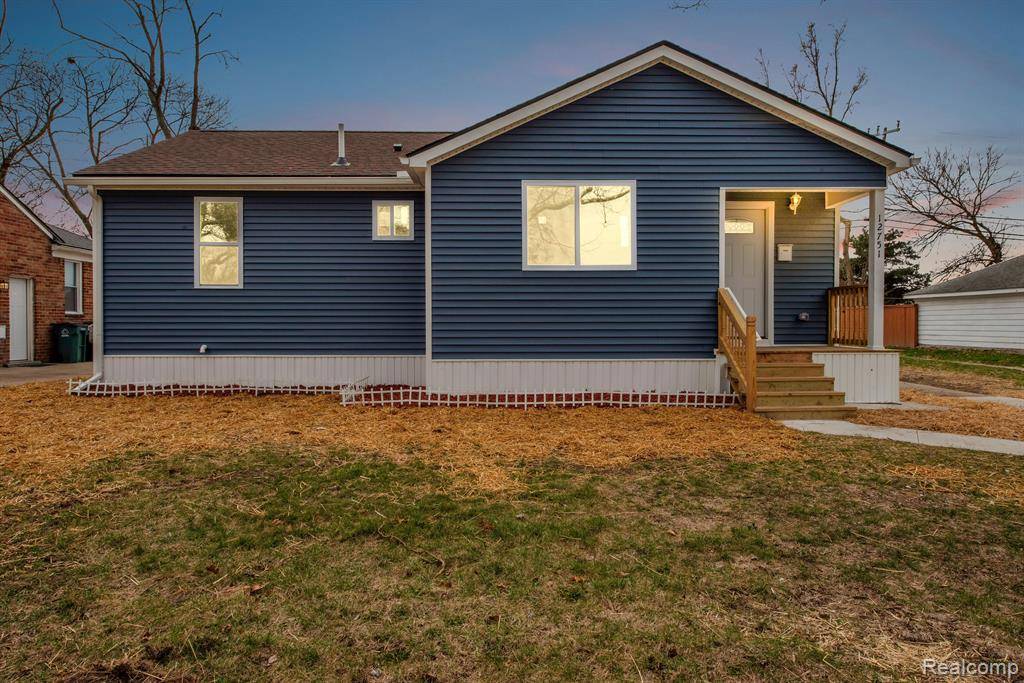 Oak Park, MI 48237,12751 ROSEMARY Boulevard