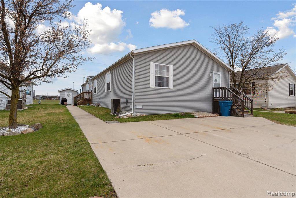 Brownstown Twp, MI 48134,24922 N HAMPTON Drive