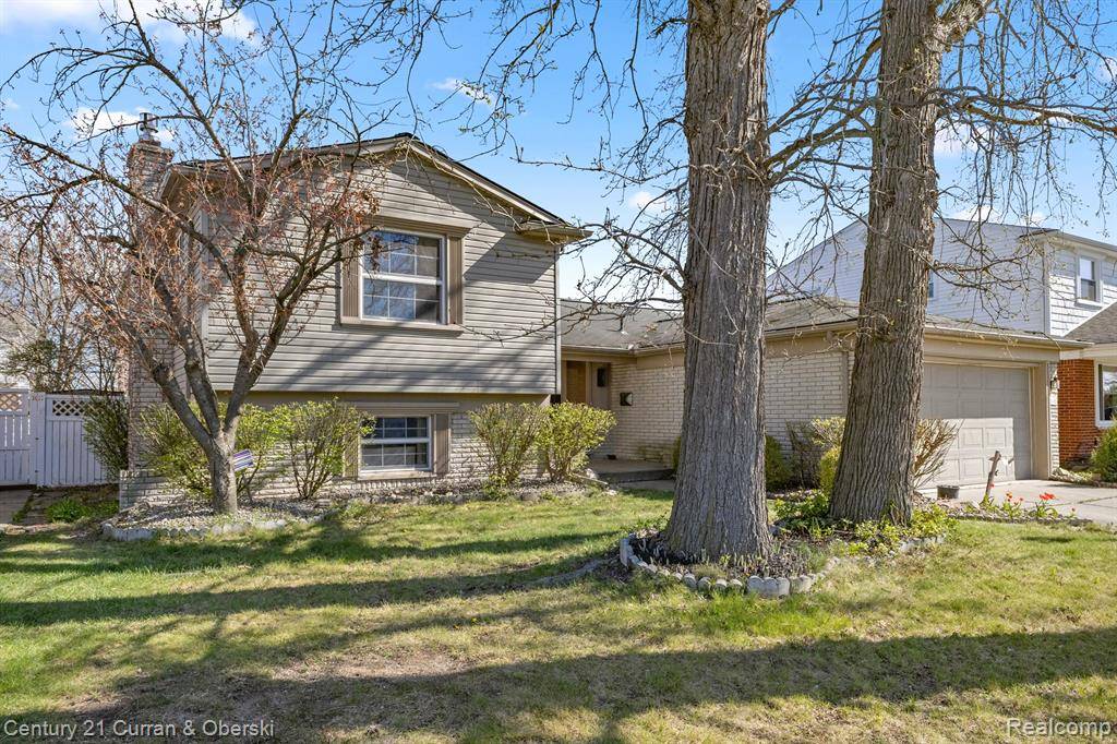 Dearborn Heights, MI 48127,26670 WILSON Drive