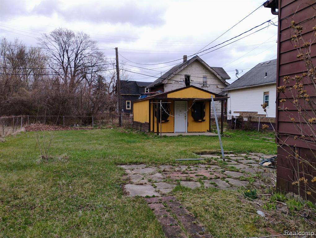 Detroit, MI 48214,4408 CRANE Street
