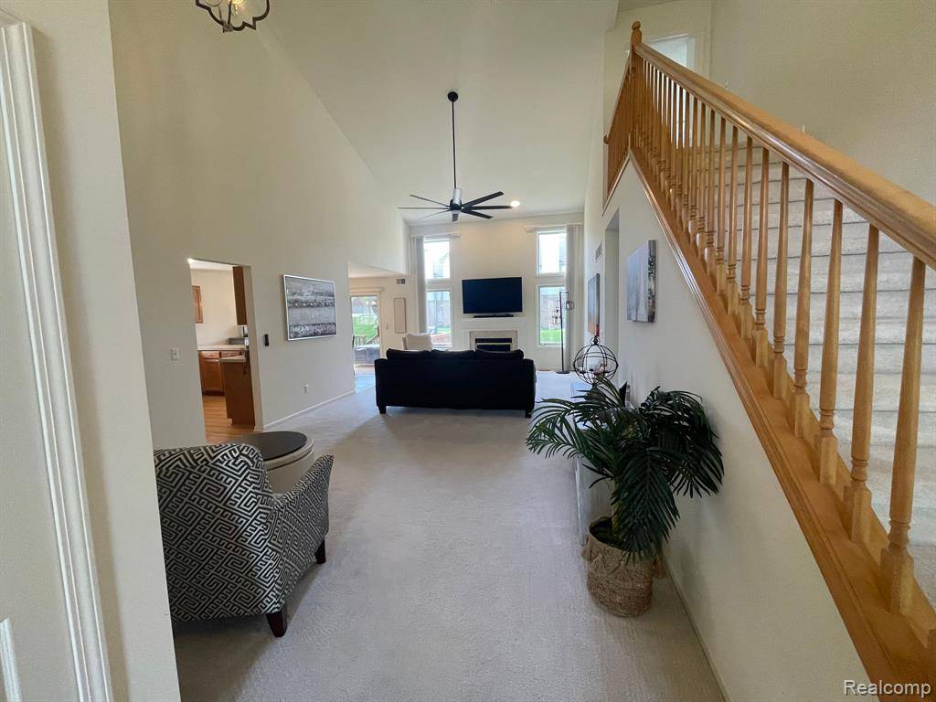 Commerce Twp, MI 48382,6181 WARWICK Drive