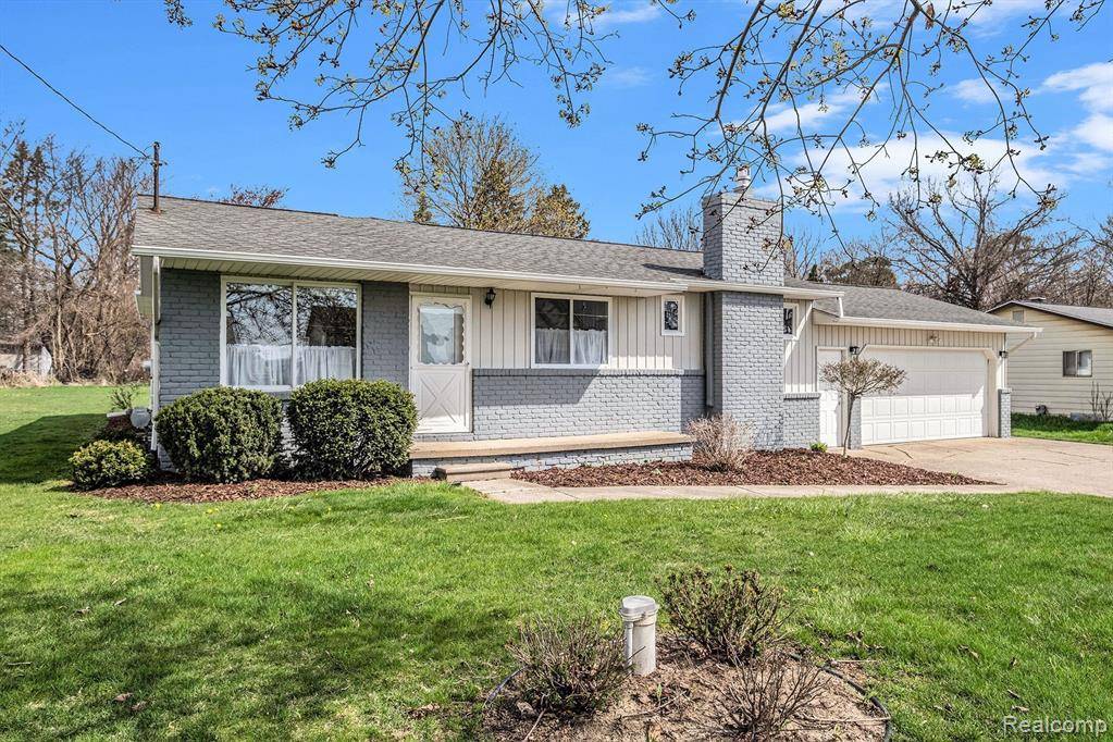 Fenton Twp, MI 48430,3434 Rolston Road