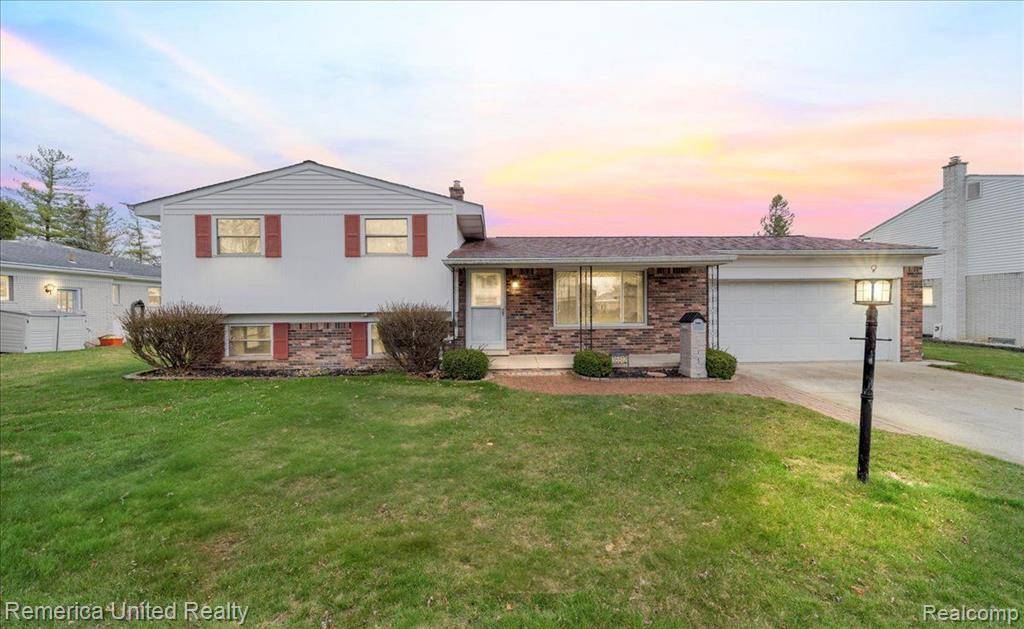 Livonia, MI 48154,35512 SOUTHAMPTON Street