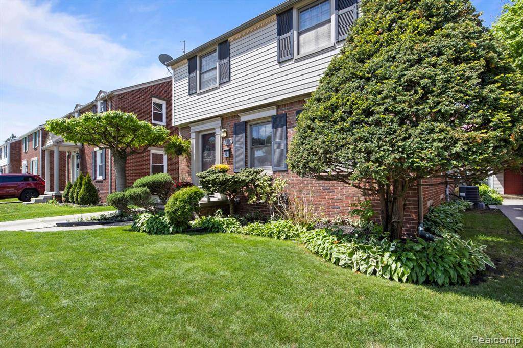 Dearborn, MI 48128,2043 N MILDRED Street