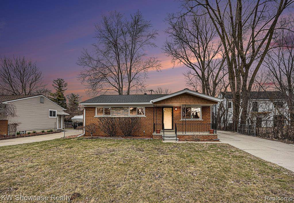 Troy, MI 48083,1171 VERMONT Drive